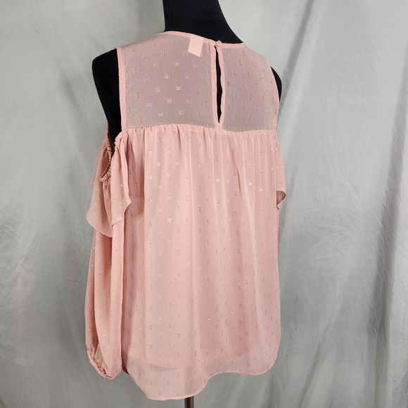 OLD NAVY Size Medium Pink Textured Chiffon Sheer Yoke Cold Shoulder Blouse - Picture 4 of 16